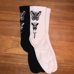 2 pack of butterfly ankle socks